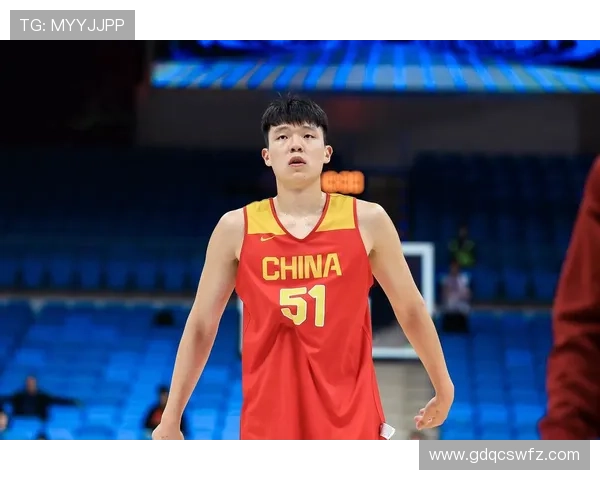 杨瀚森从旧金山转机至波特兰 8月11日起参加训练营备战